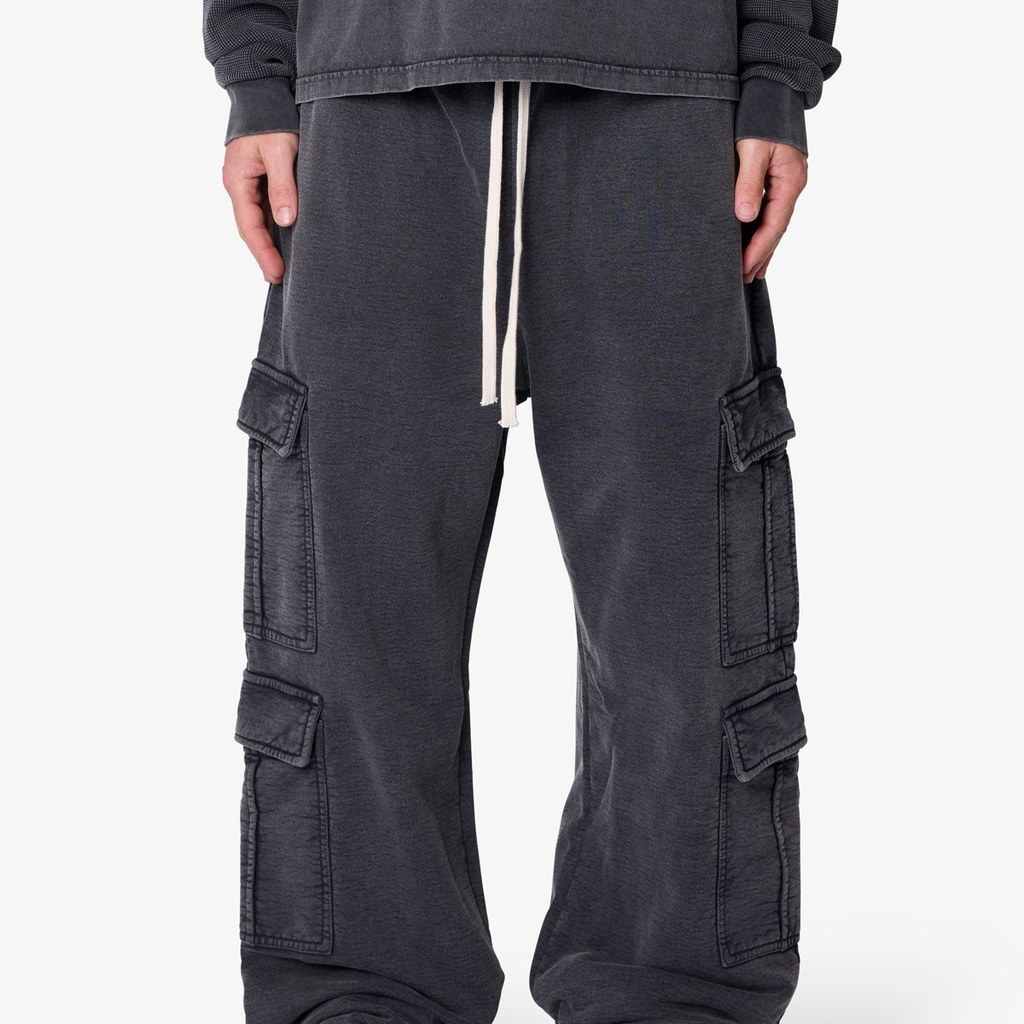 [EXT-MEN-MNML-CARGO-SWEATPANTS] mnml Ultra Baggy Cargo Sweatpants - Washed Black